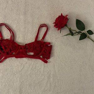 Very Sexy balconnet 
Size 32B B/70

Victoria’s Secret